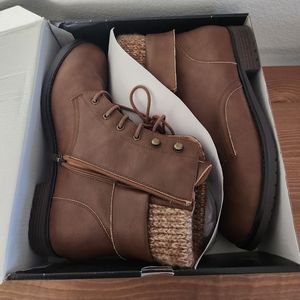 Brown Foldover Sweater Detail Combat Boot (WW)